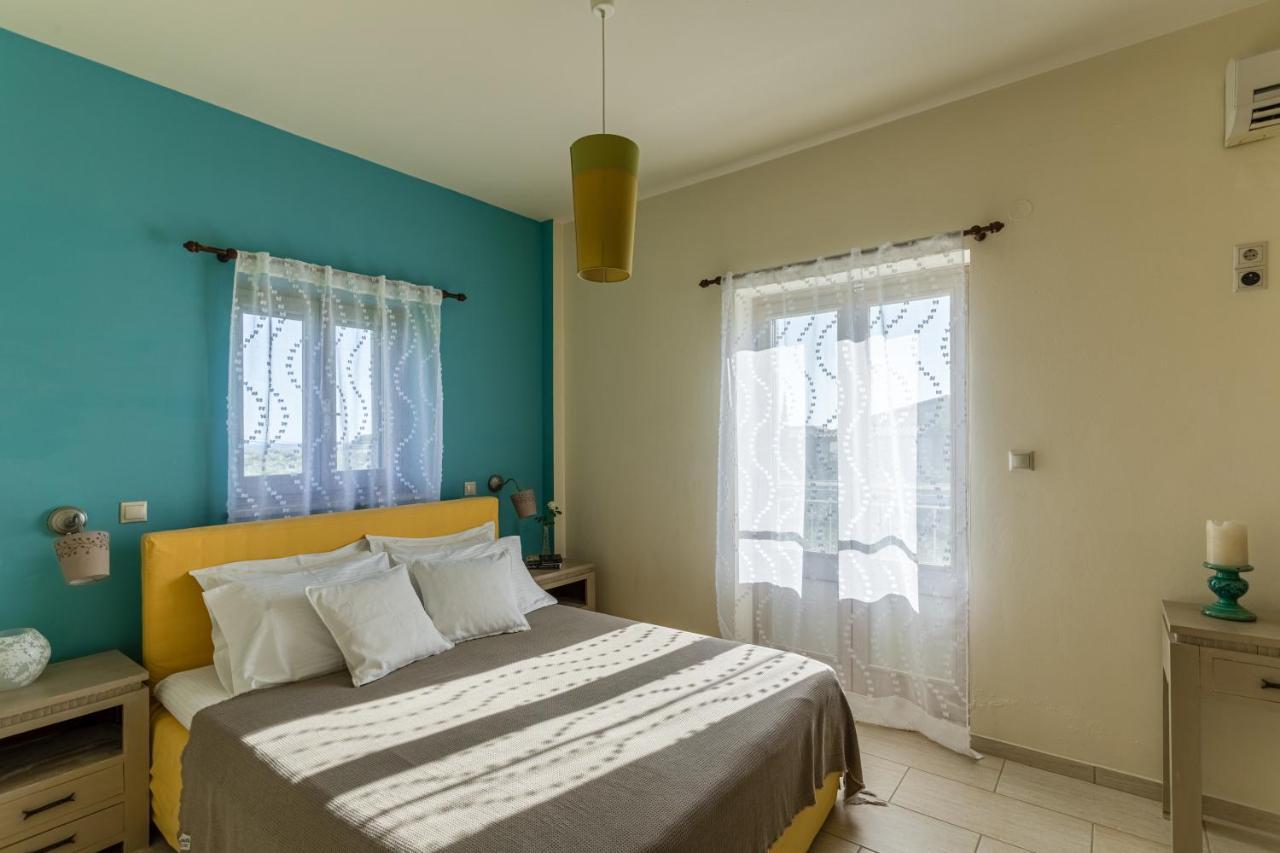 Tria Luxury Residences Stoúpa Dış mekan fotoğraf